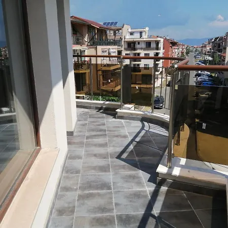Pomorini Guest house *